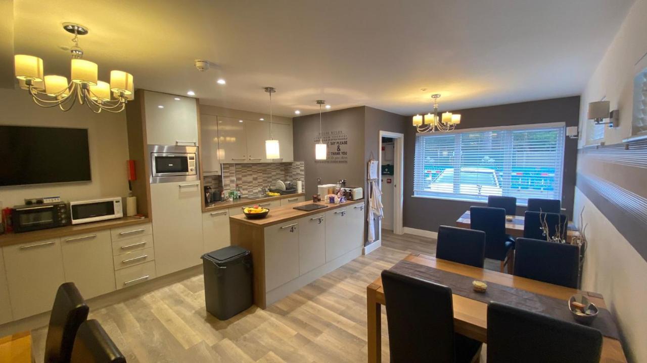 Deepcut Lodge Bed&Breakfast Camberley Exterior foto