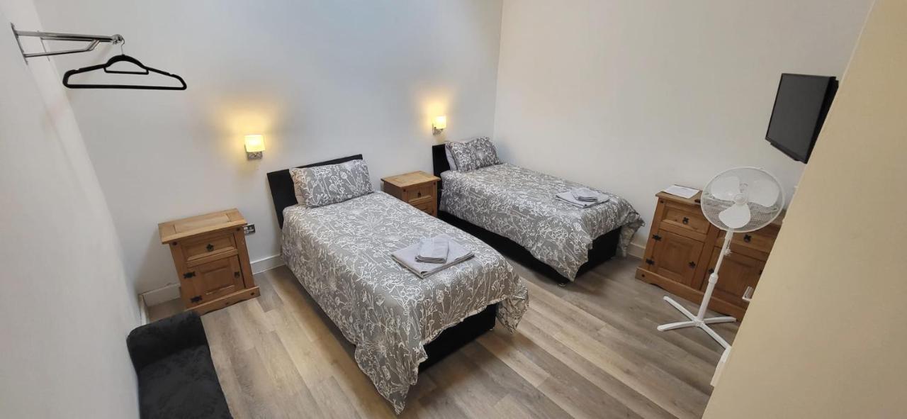 Deepcut Lodge Bed&Breakfast Camberley Exterior foto