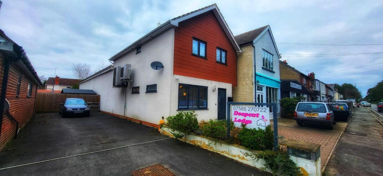 Deepcut Lodge Bed&Breakfast Camberley Exterior foto