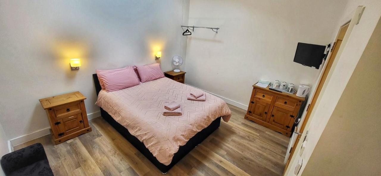 Deepcut Lodge Bed&Breakfast Camberley Exterior foto